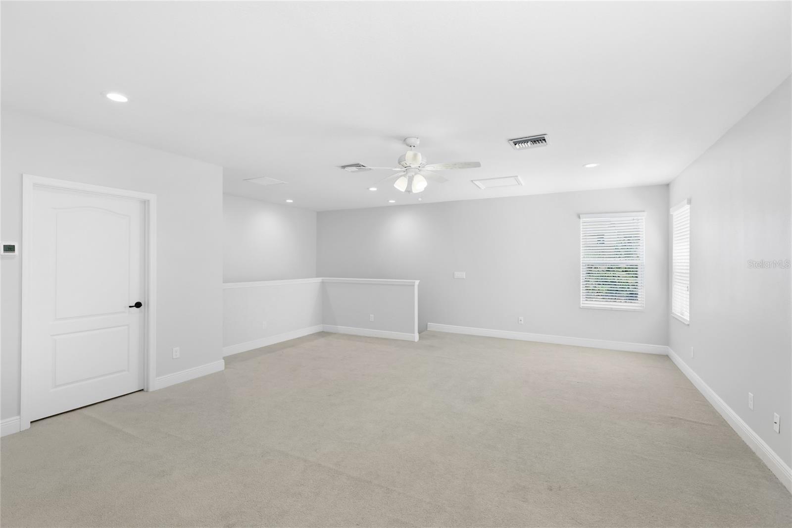 1735 LAKE VERONA CIR — photo 17