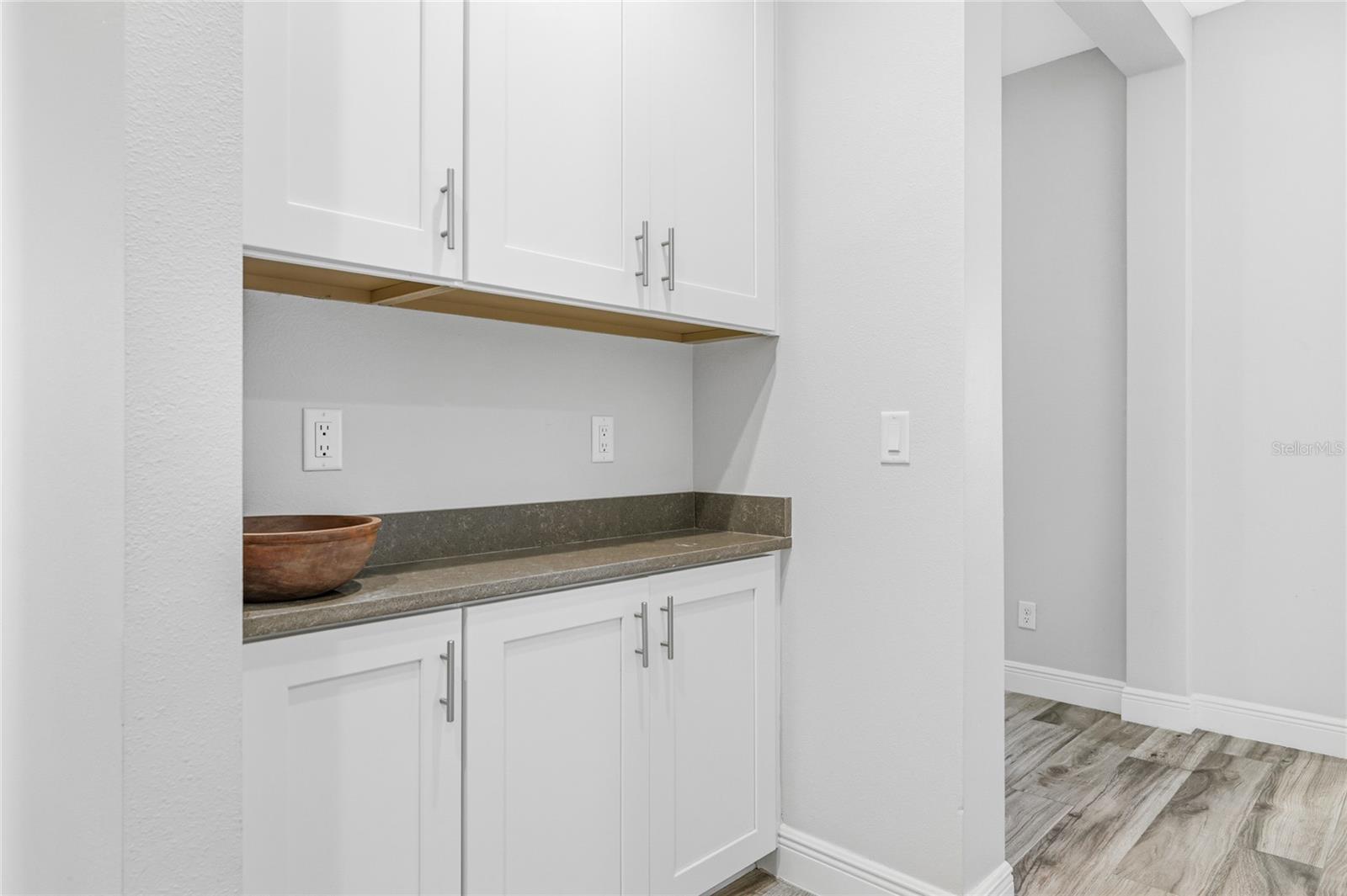 1735 LAKE VERONA CIR — photo 18