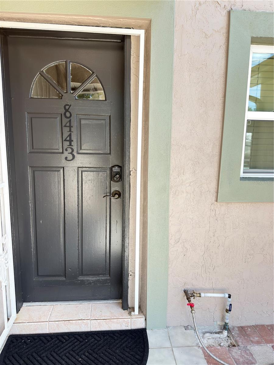8443 N GRADY AVE — photo 2