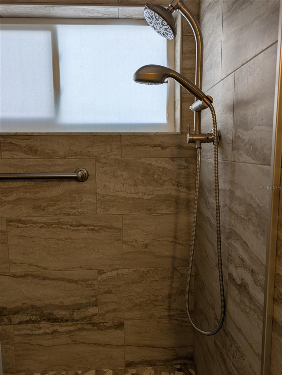 9204 36TH WAY N #6 — photo 32