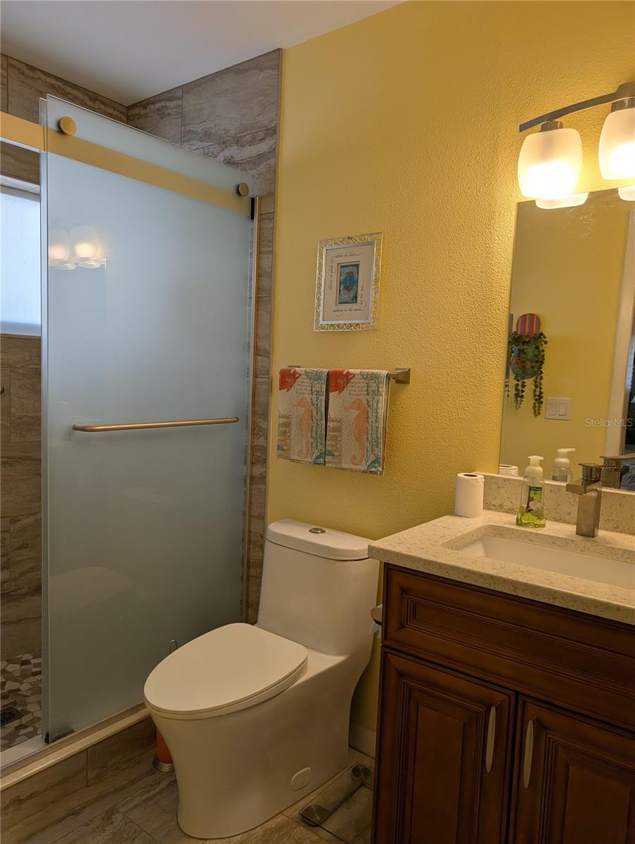 9204 36TH WAY N #6 — photo 33
