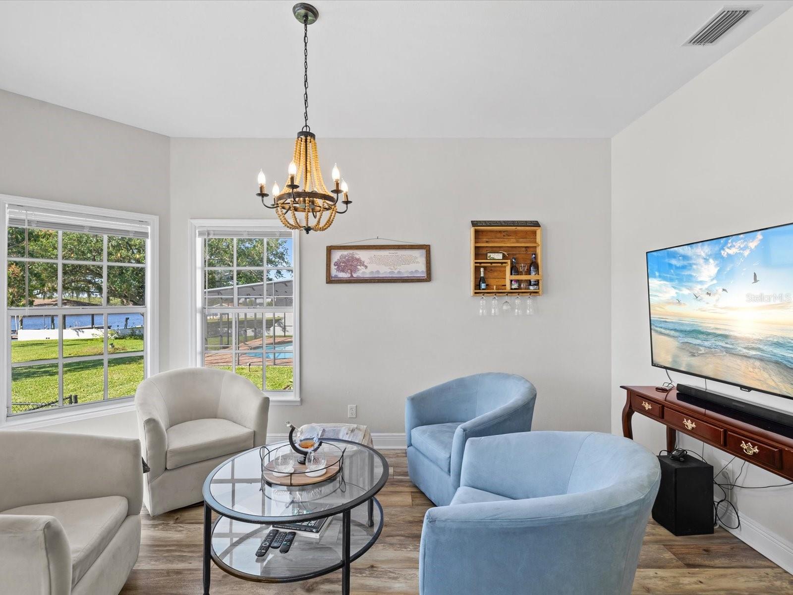 1414 DEIRDRE DR — photo 28