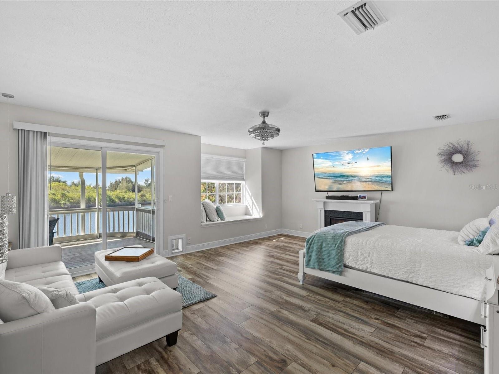 1414 DEIRDRE DR — photo 40