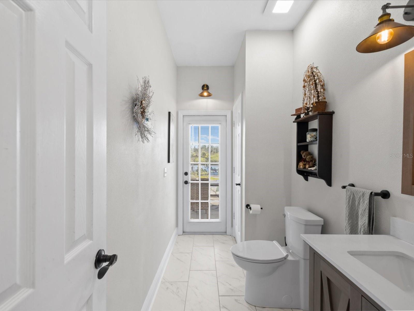 1414 DEIRDRE DR — photo 17