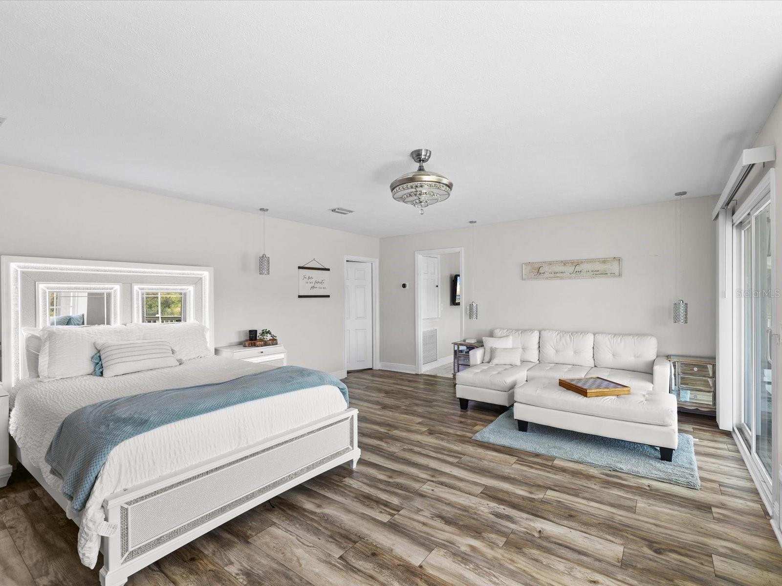 1414 DEIRDRE DR — photo 41