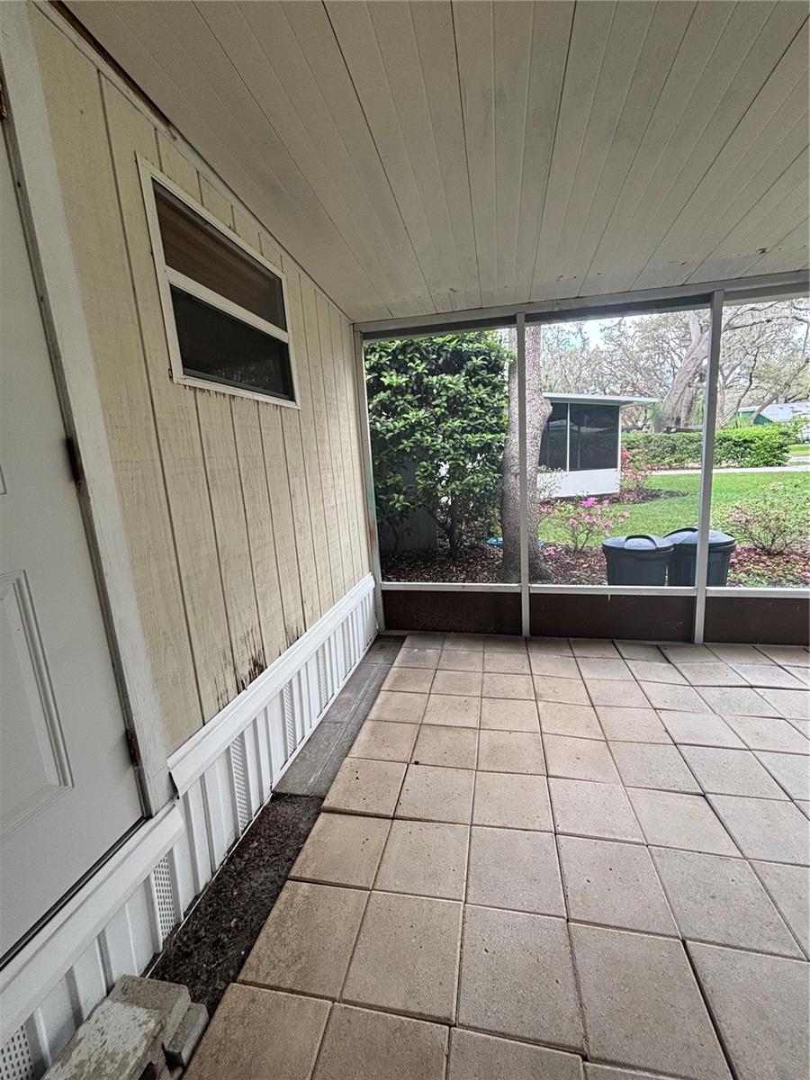 1811 BEACHWAY LN — photo 15
