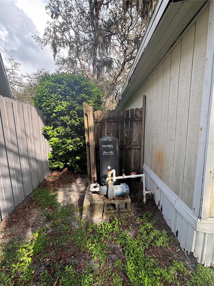 1811 BEACHWAY LN — photo 9