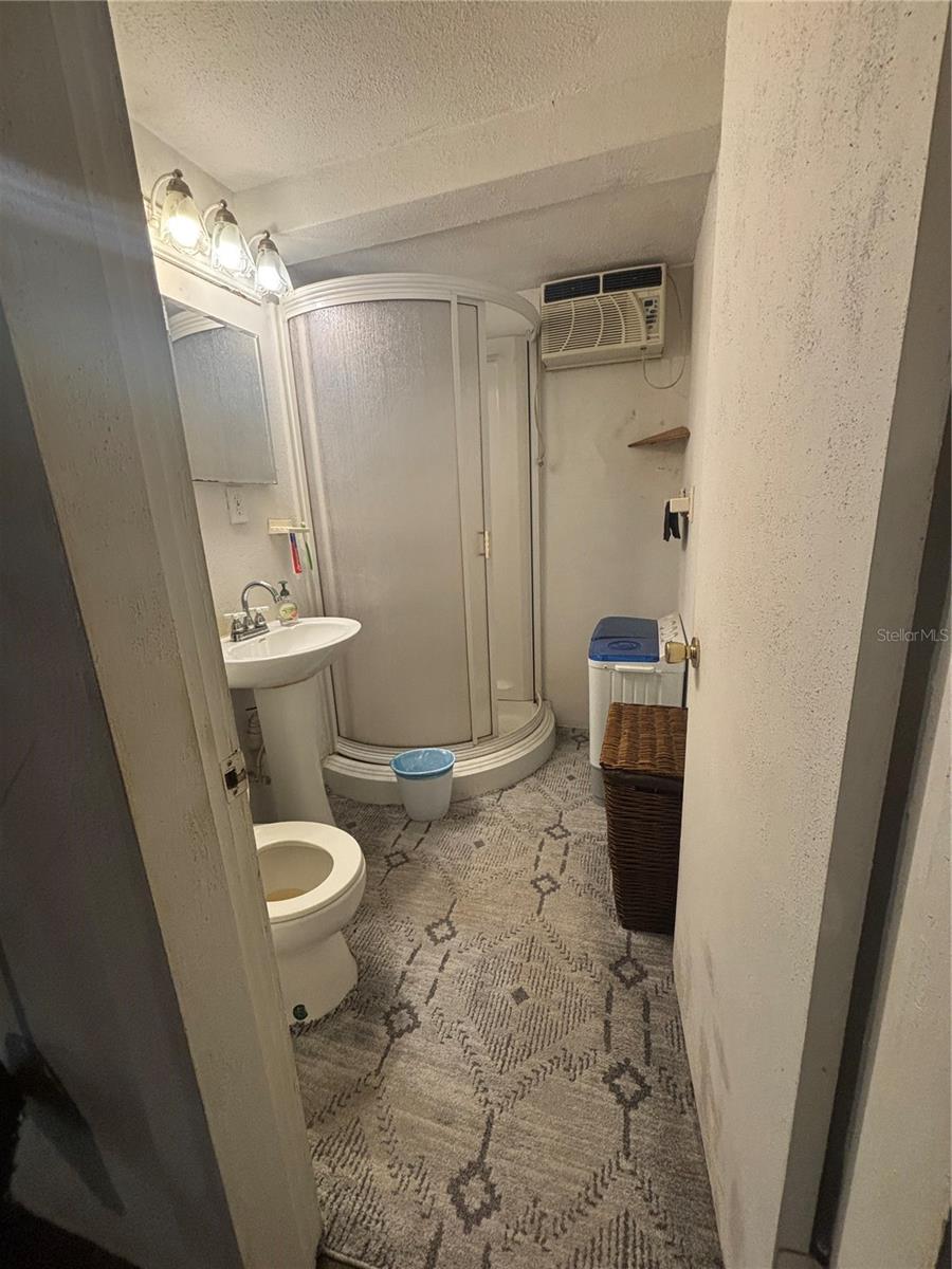 1811 BEACHWAY LN — photo 16
