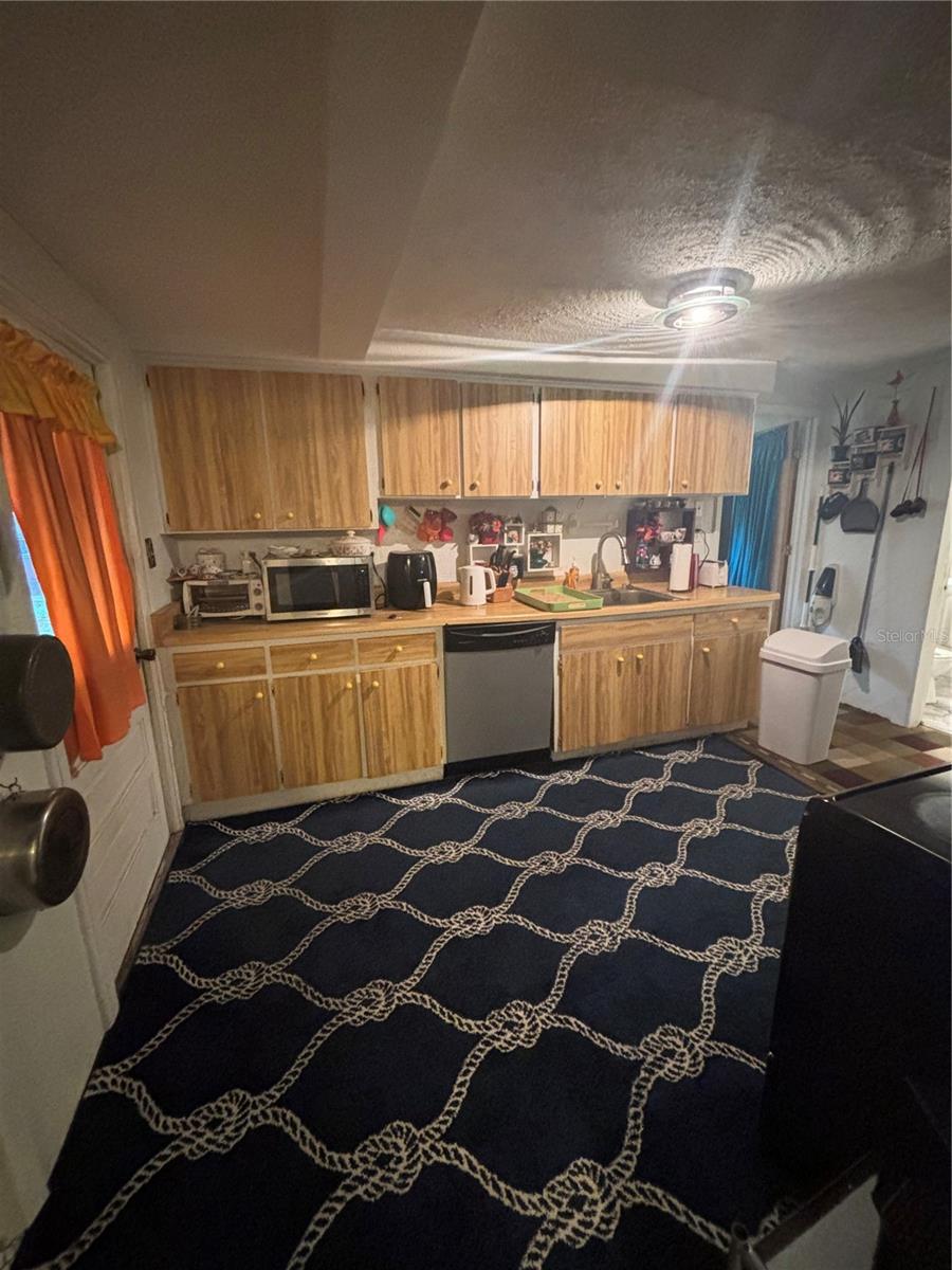 1811 BEACHWAY LN — photo 5