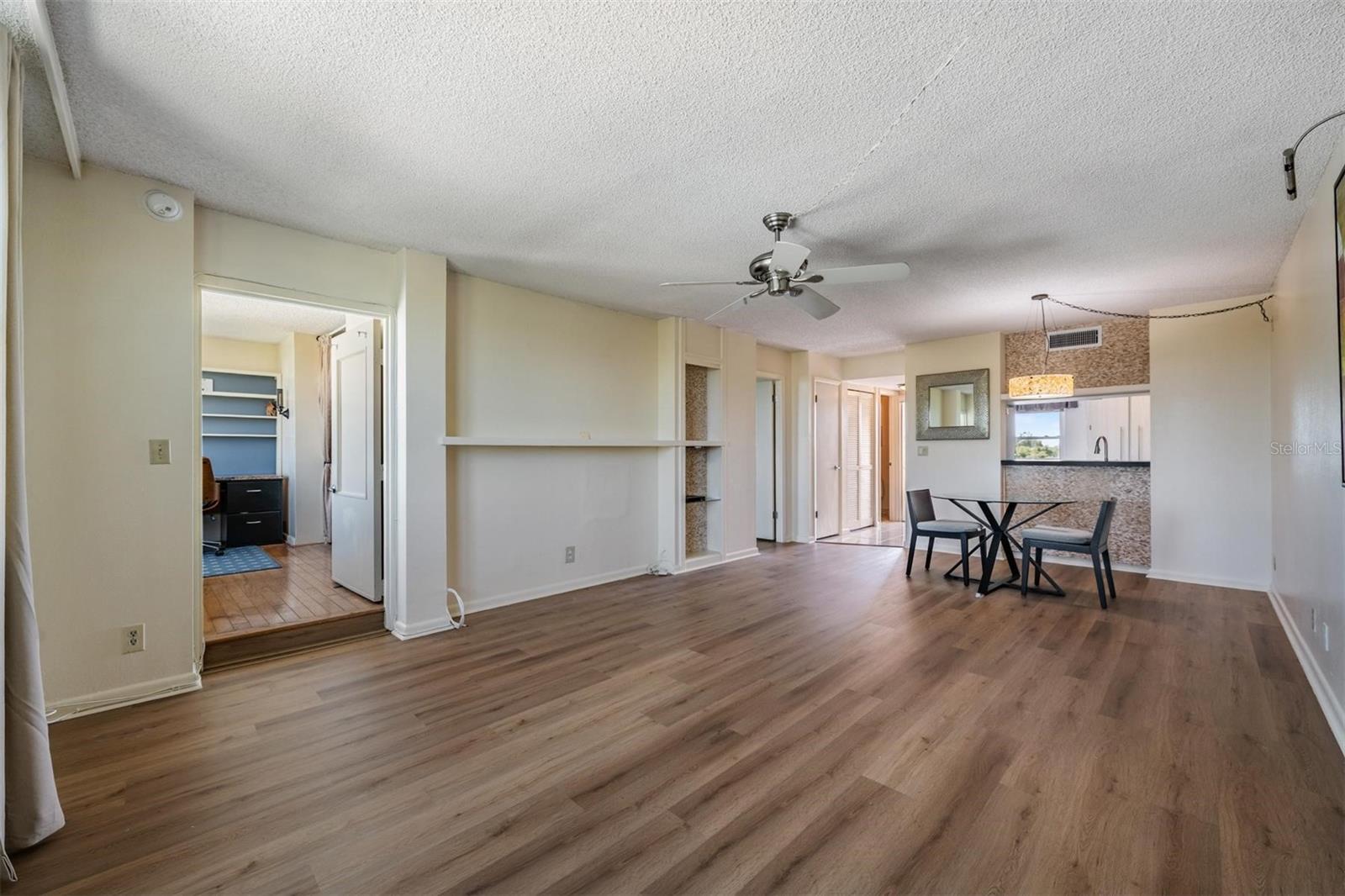 2621 COVE CAY DR #606 — photo 5