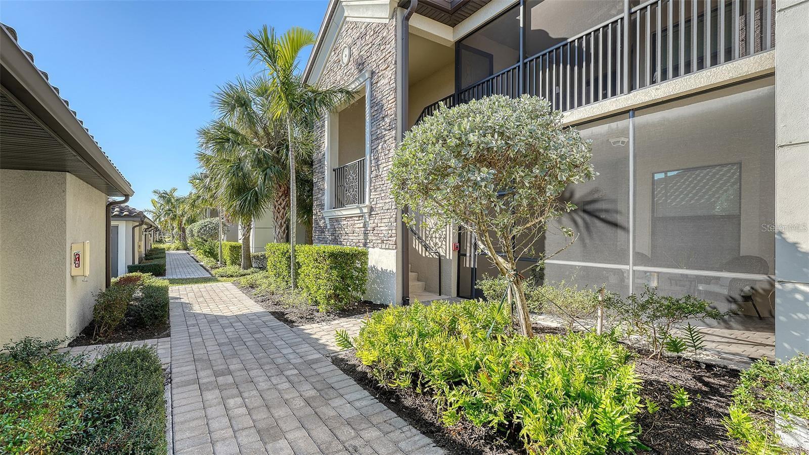 5537 PALMER CIR #201 — photo 5