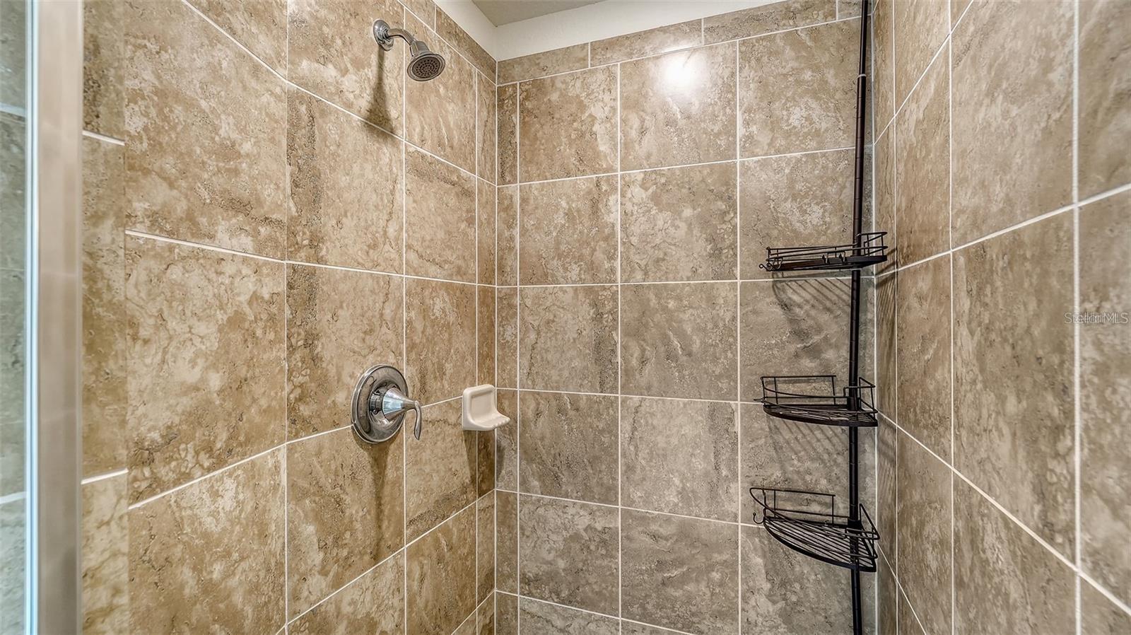 5537 PALMER CIR #201 — photo 32