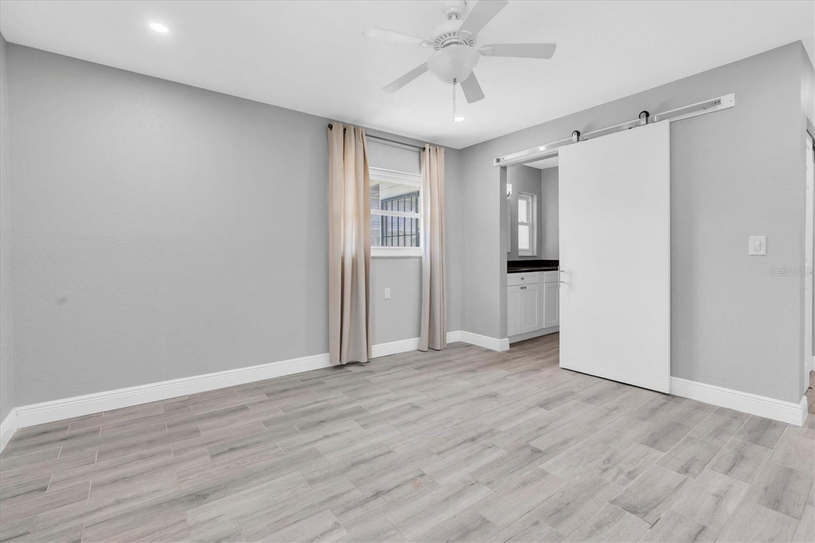 5619 DENVER ST NE — photo 19
