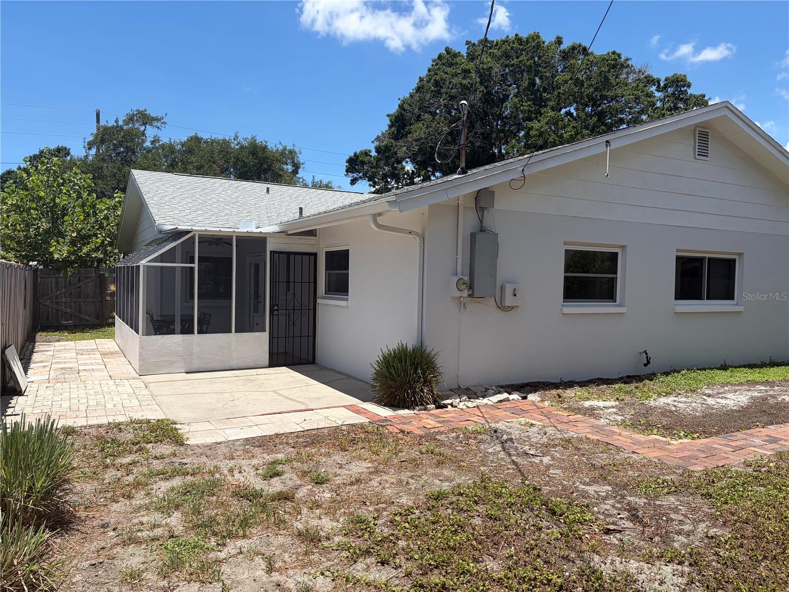 5619 DENVER ST NE — photo 43