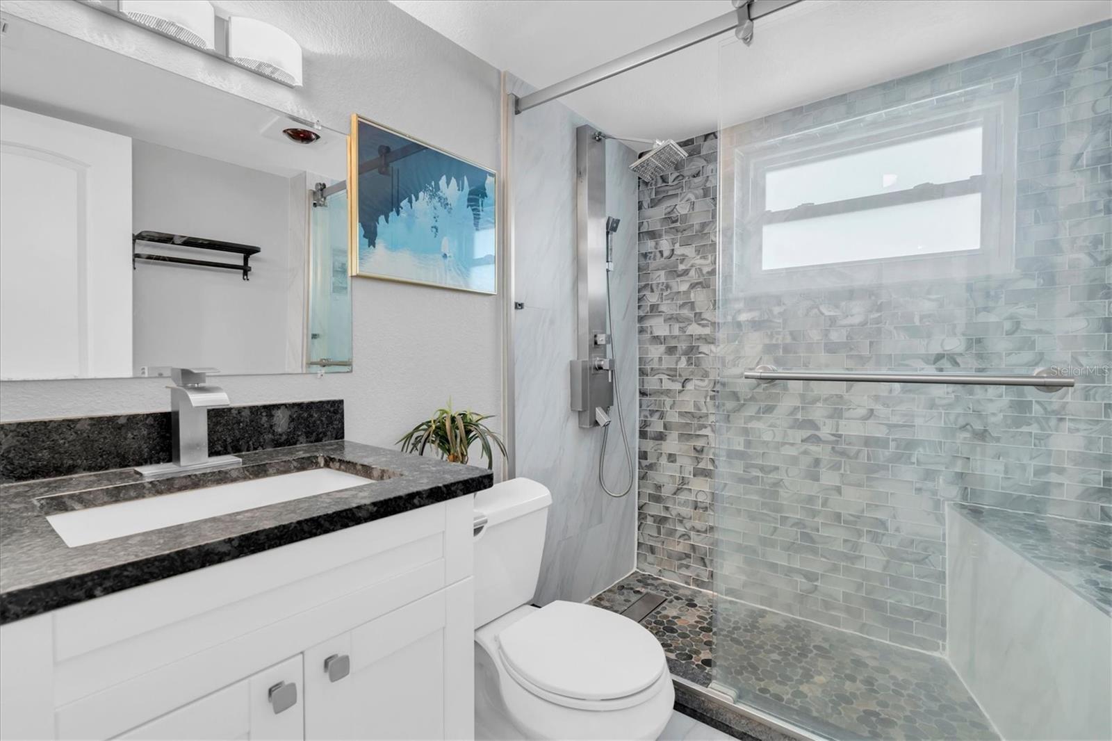 5619 DENVER ST NE — photo 27