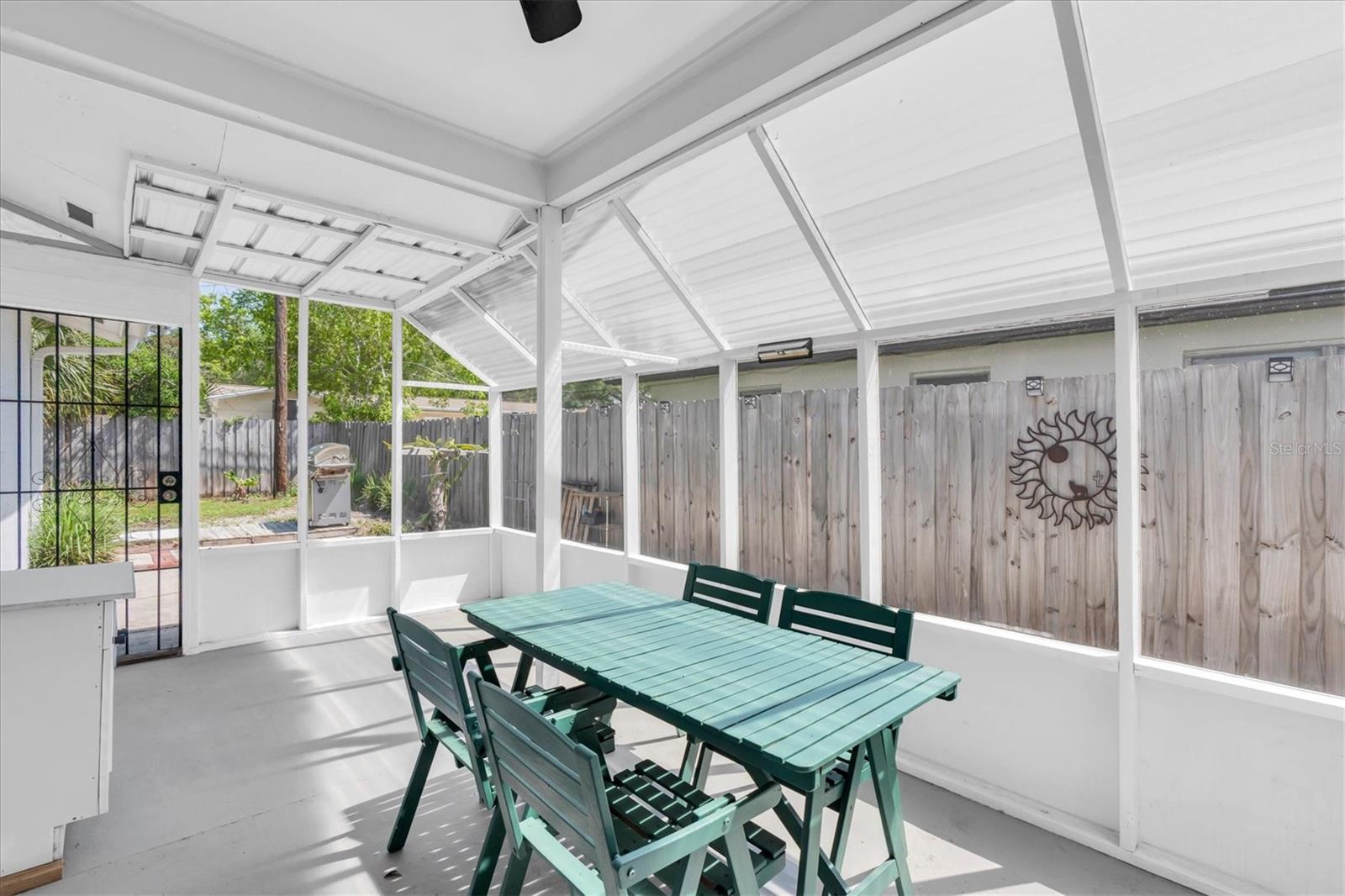 5619 DENVER ST NE — photo 34