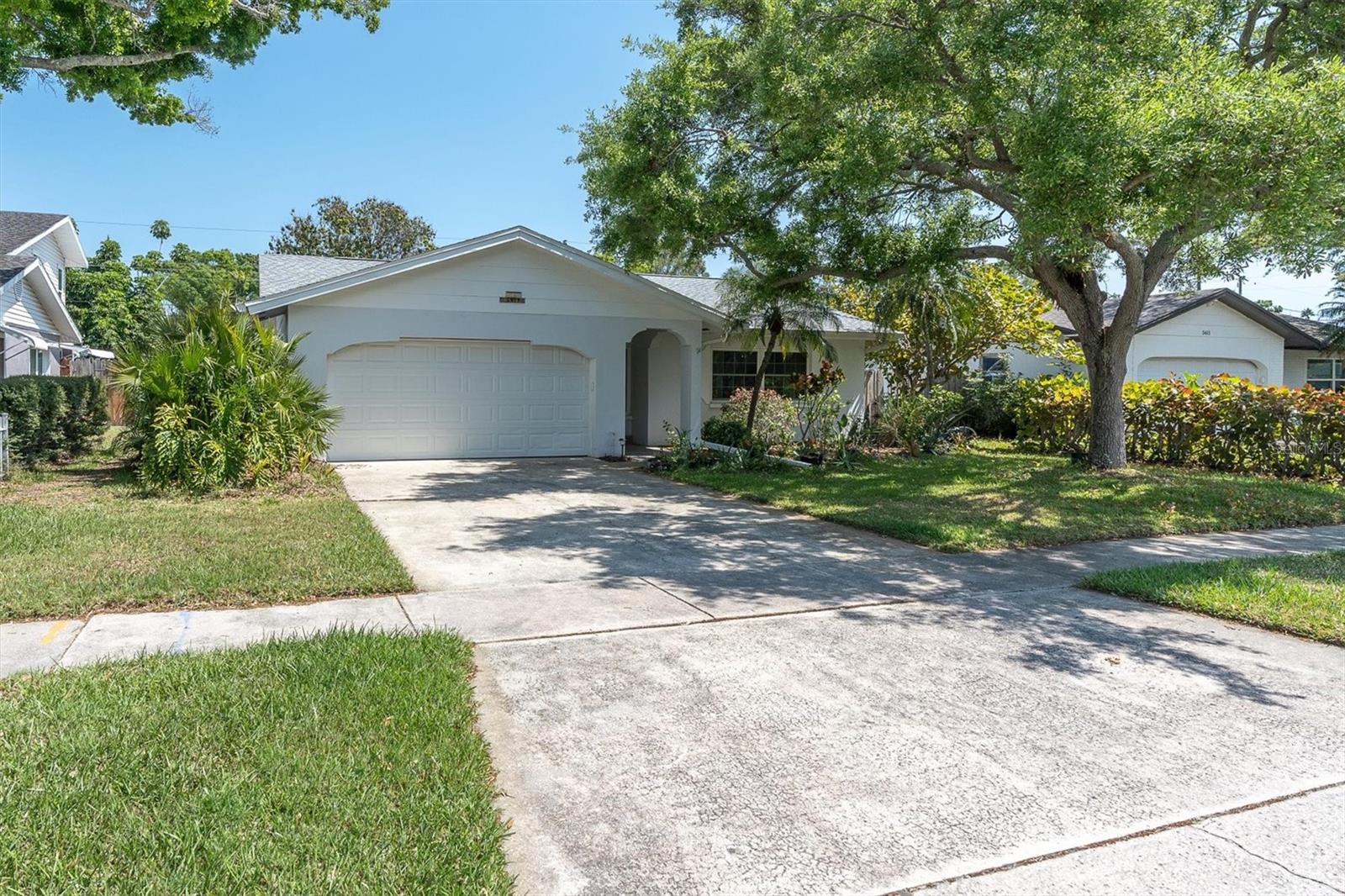 5619 DENVER ST NE — photo 39