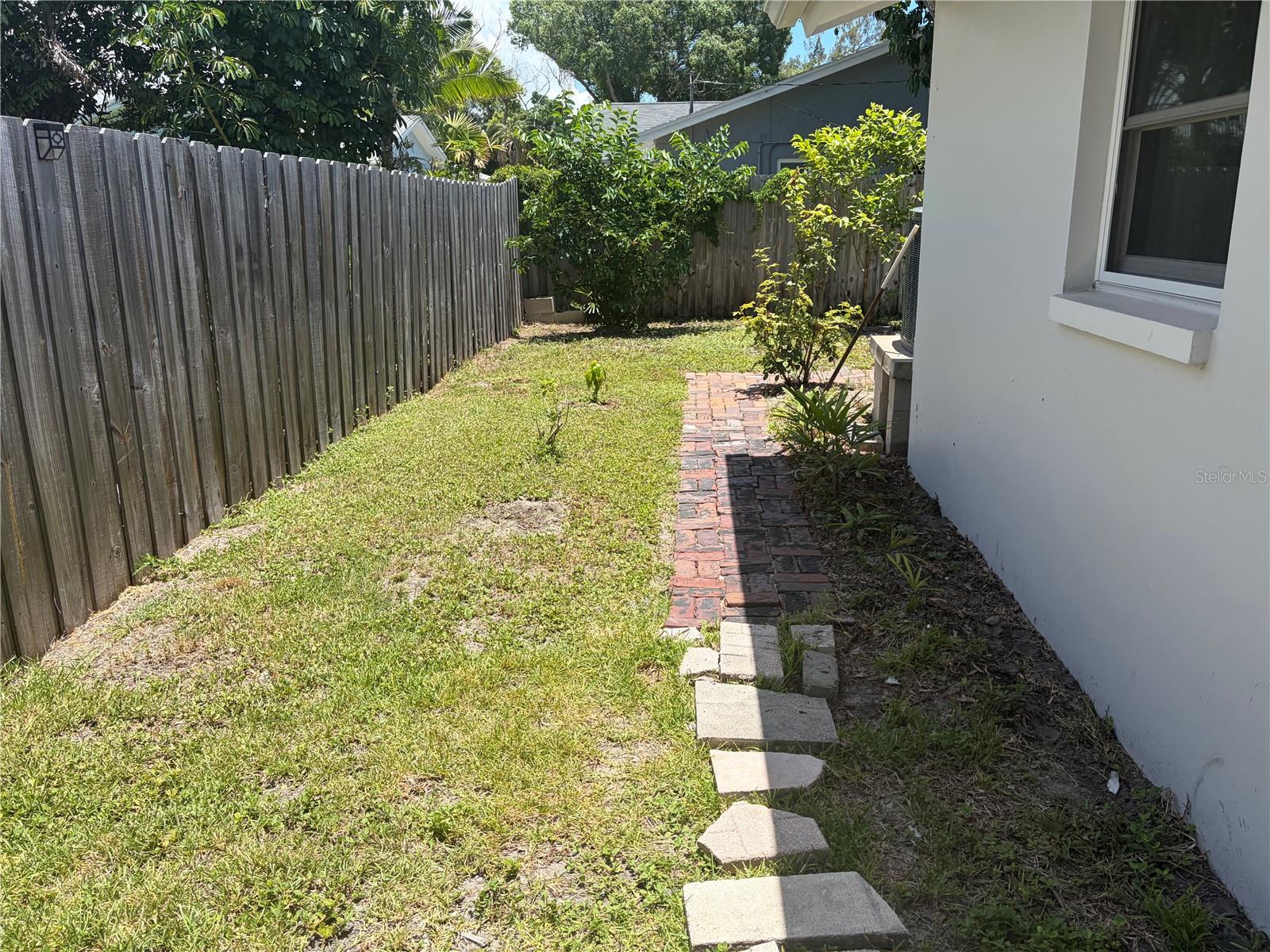 5619 DENVER ST NE — photo 47