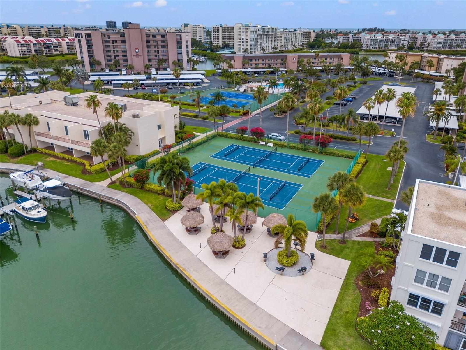 7625 SUN ISLAND DR S #207 — photo 34