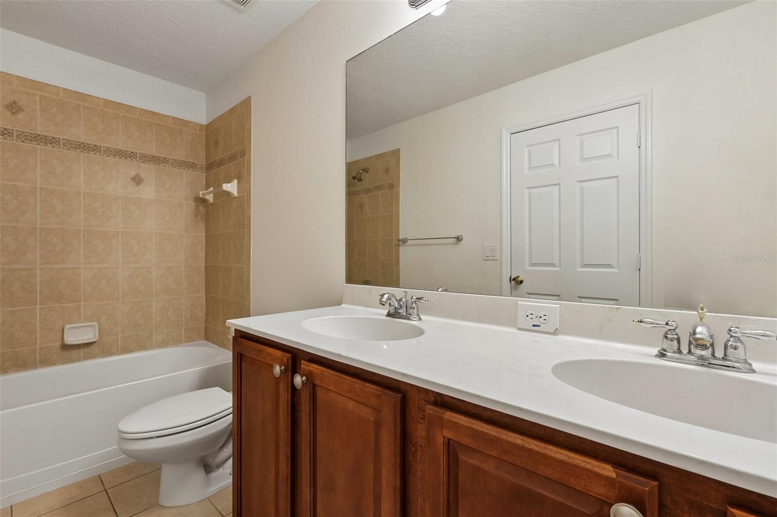 8520 BROKEN WILLOW CT — photo 25