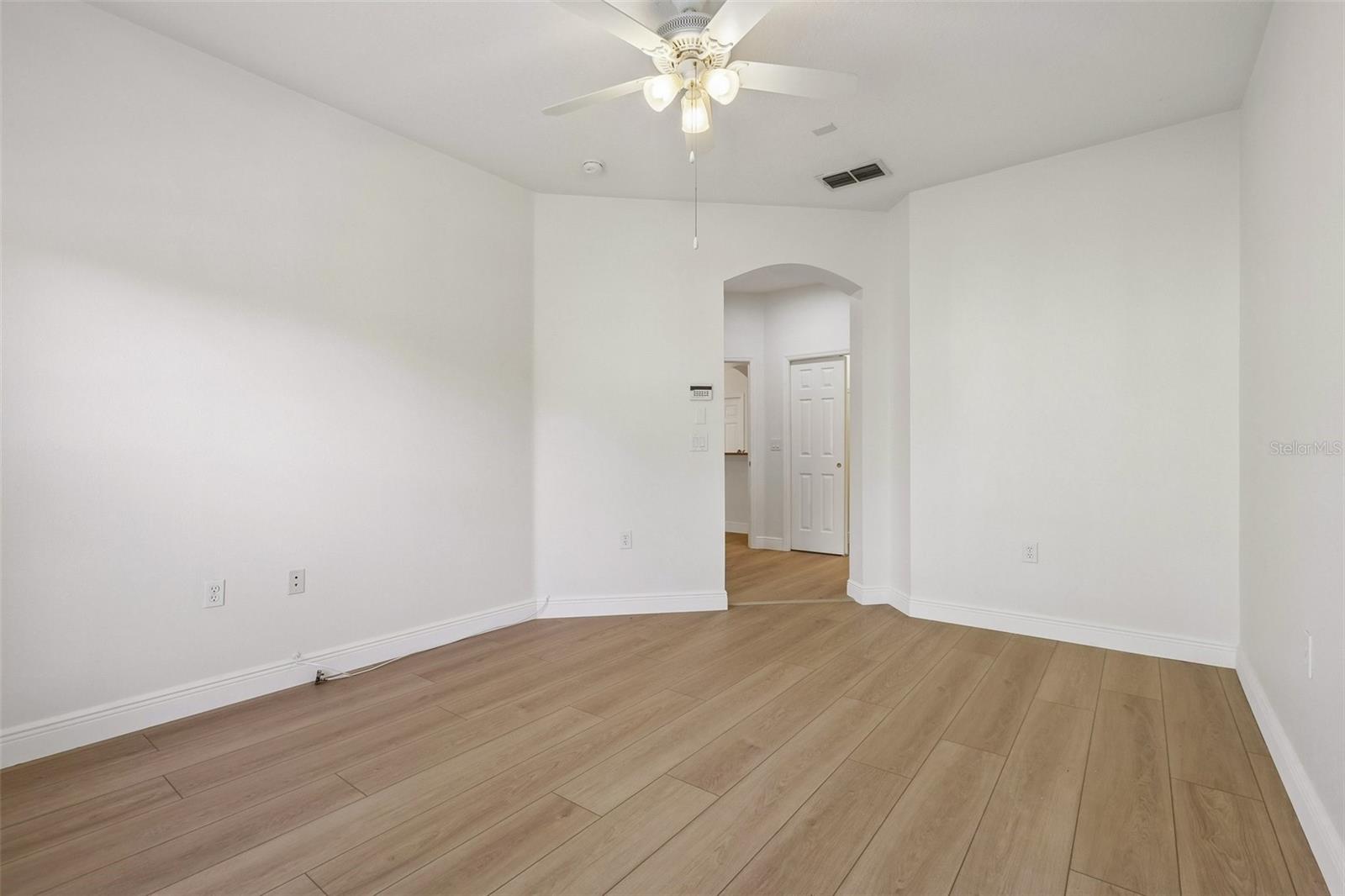 8520 BROKEN WILLOW CT — photo 14