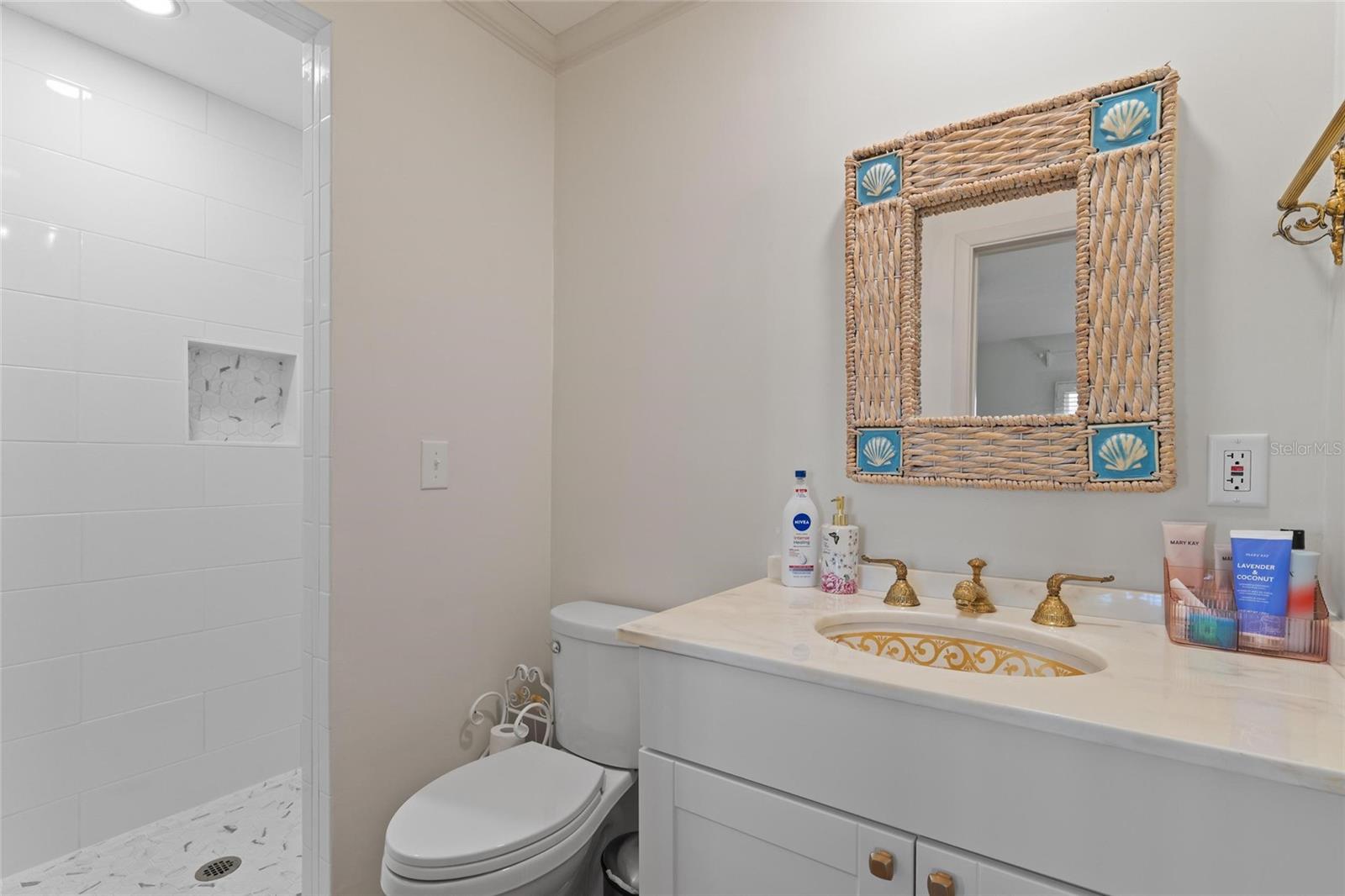 502 HILLCREST AVE — photo 10