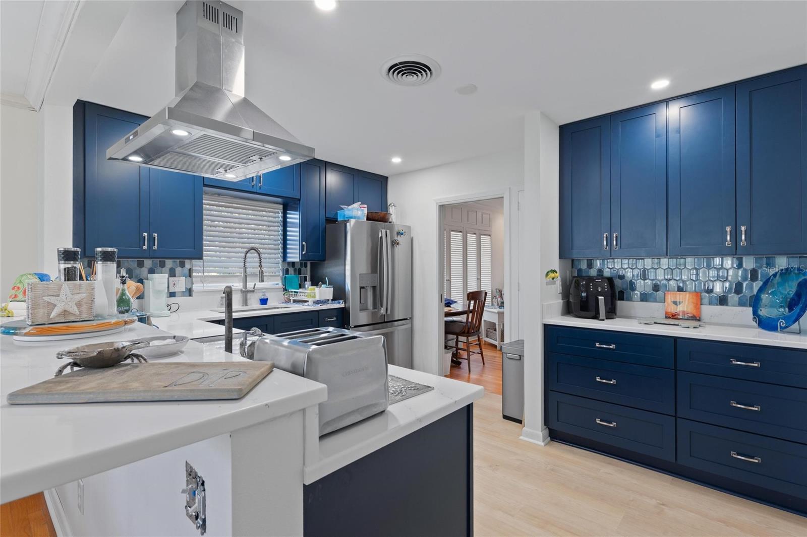 502 HILLCREST AVE — photo 18