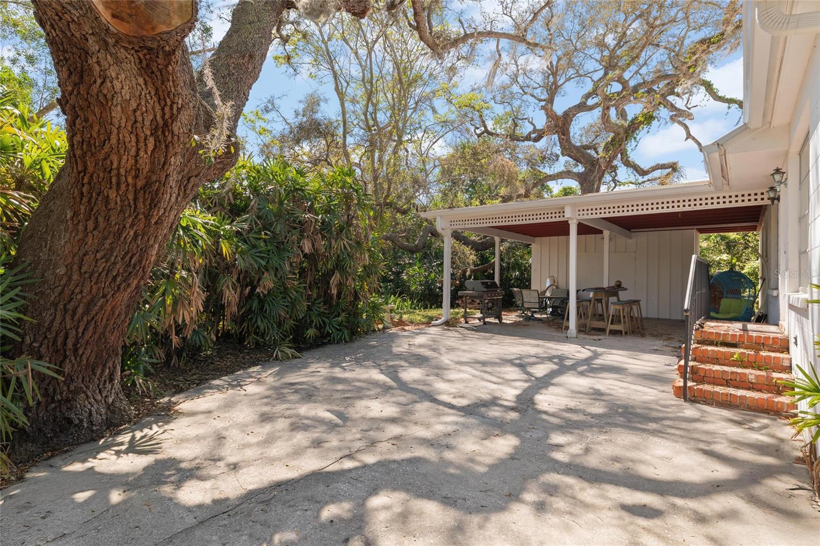 502 HILLCREST AVE — photo 22