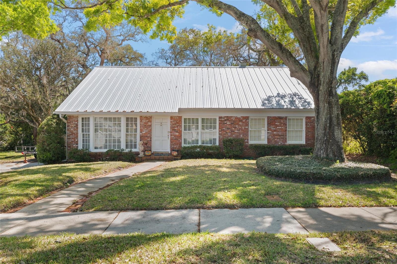 502 HILLCREST AVE — photo 27