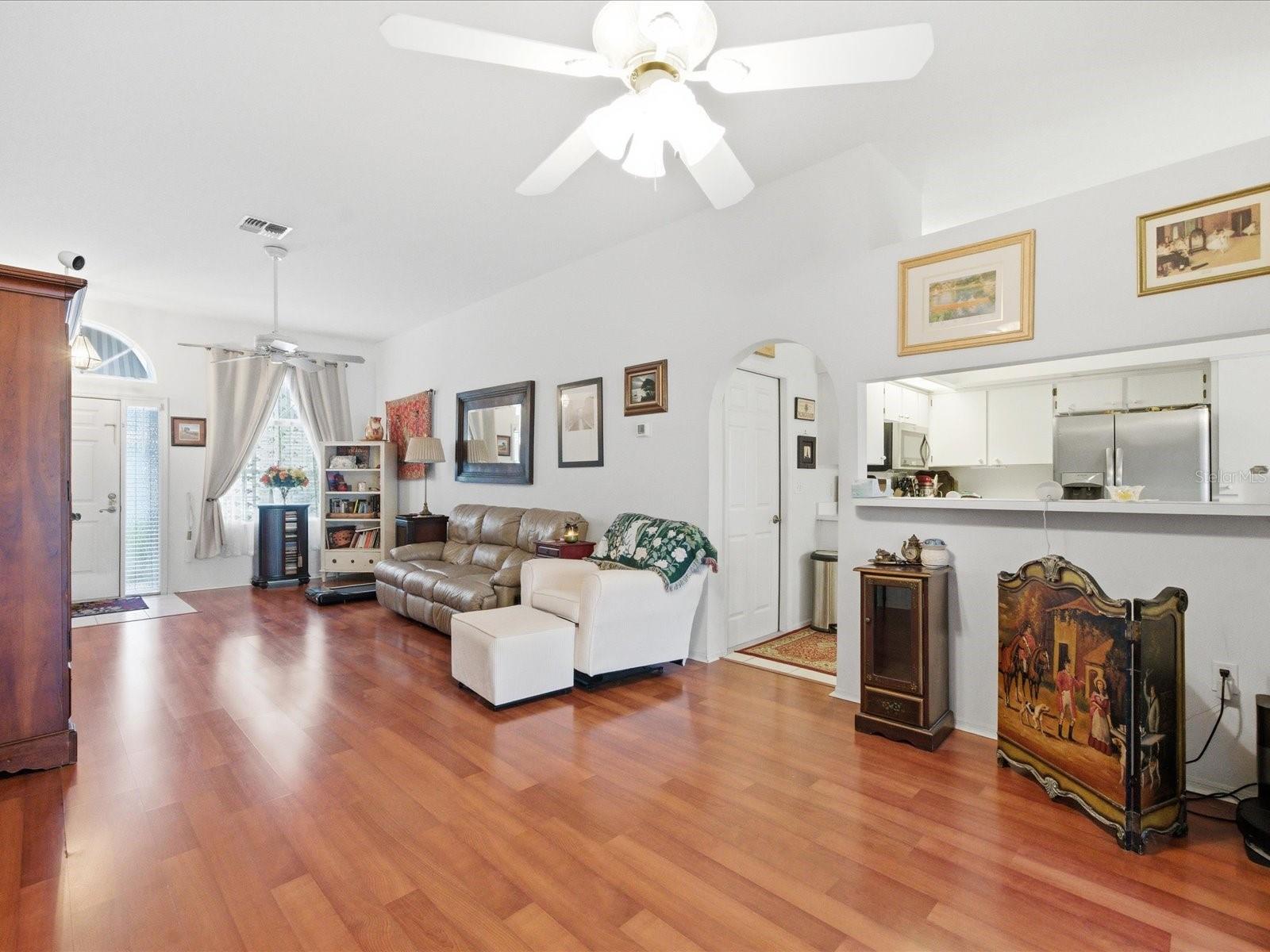 4209 AVANTI CIR — photo 5