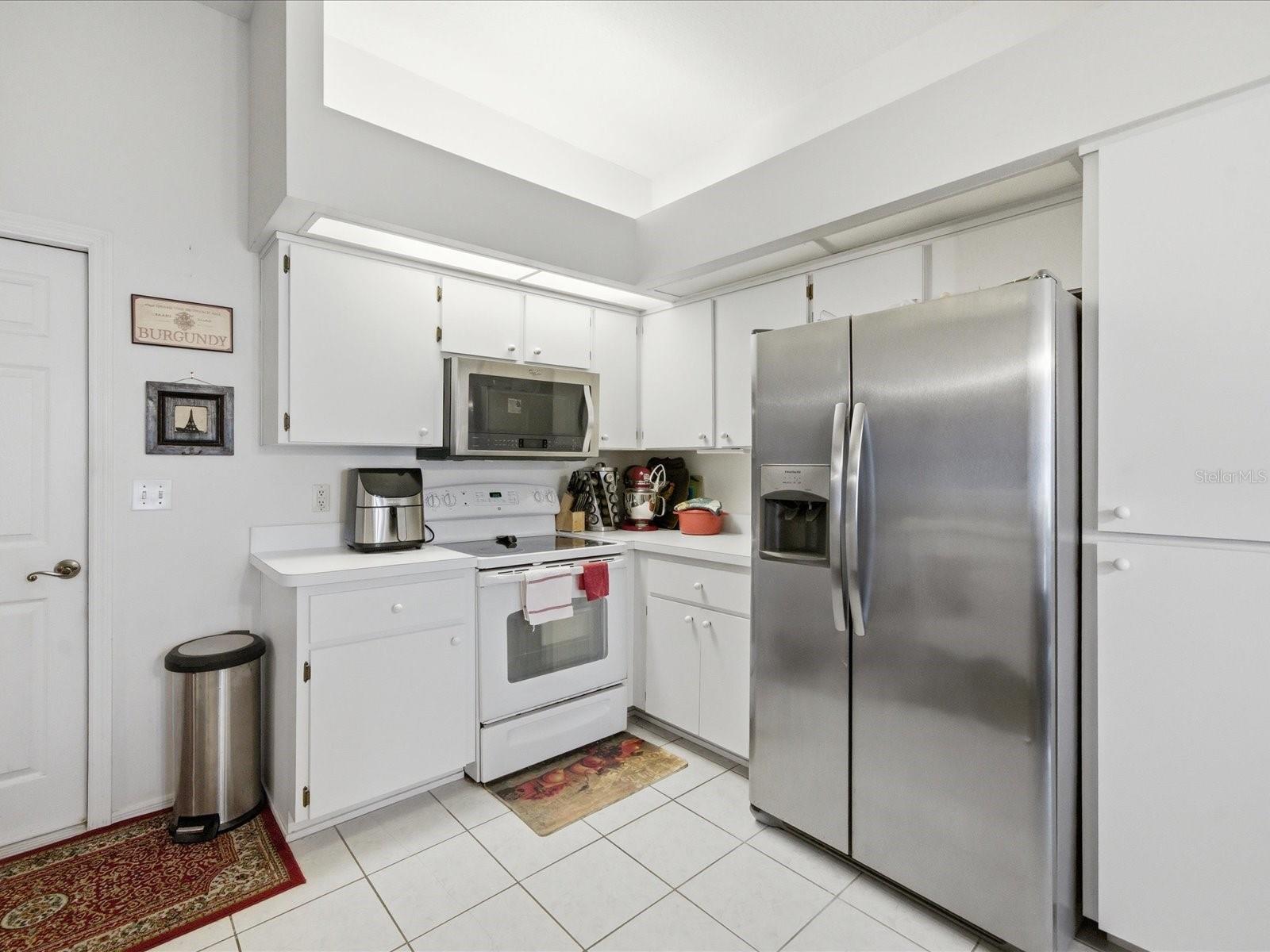 4209 AVANTI CIR — photo 7
