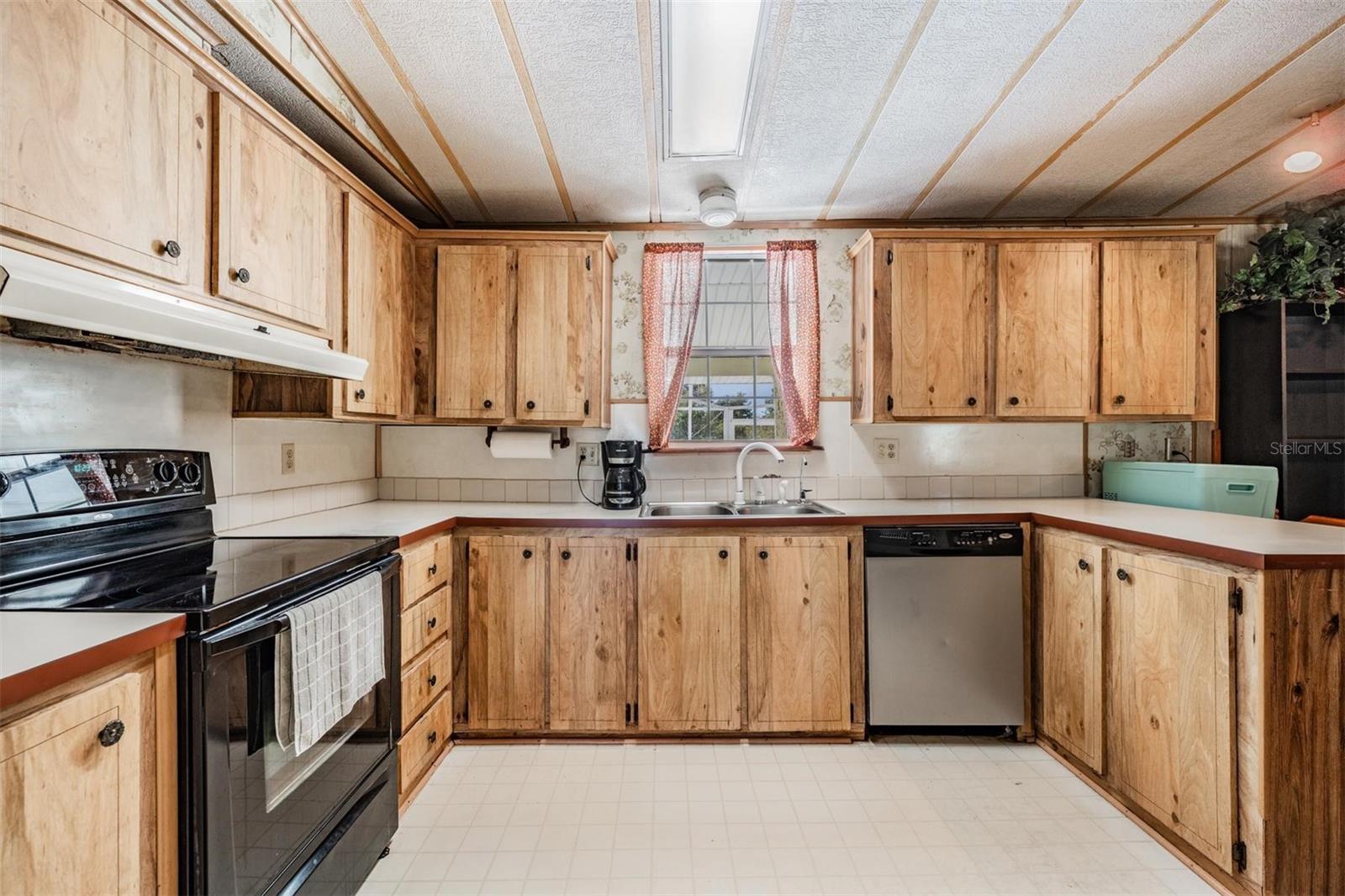 6606 GATOR RANCH ST — photo 23
