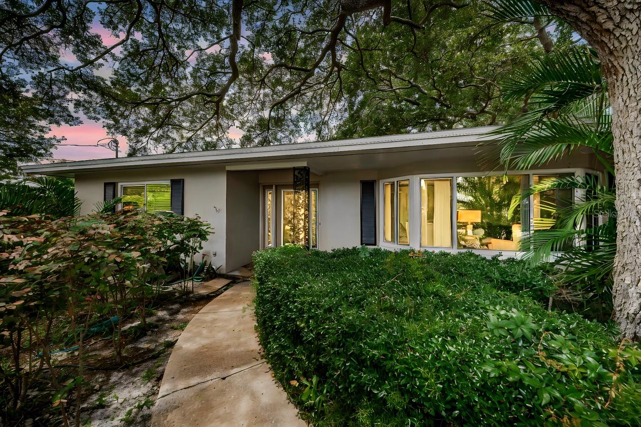 1704 CYPRESS AVE — photo 4