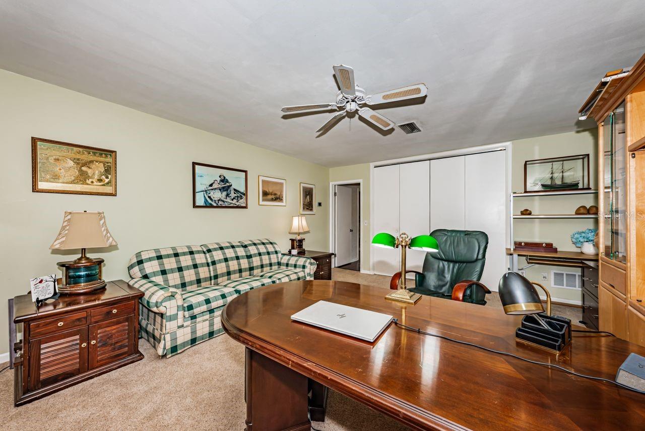 1704 CYPRESS AVE — photo 39
