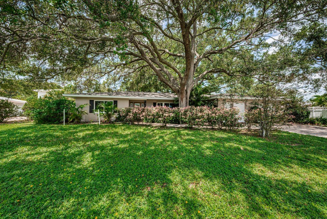 1704 CYPRESS AVE — photo 2