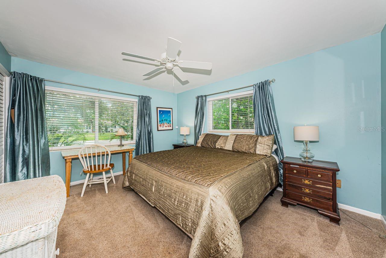 1704 CYPRESS AVE — photo 34