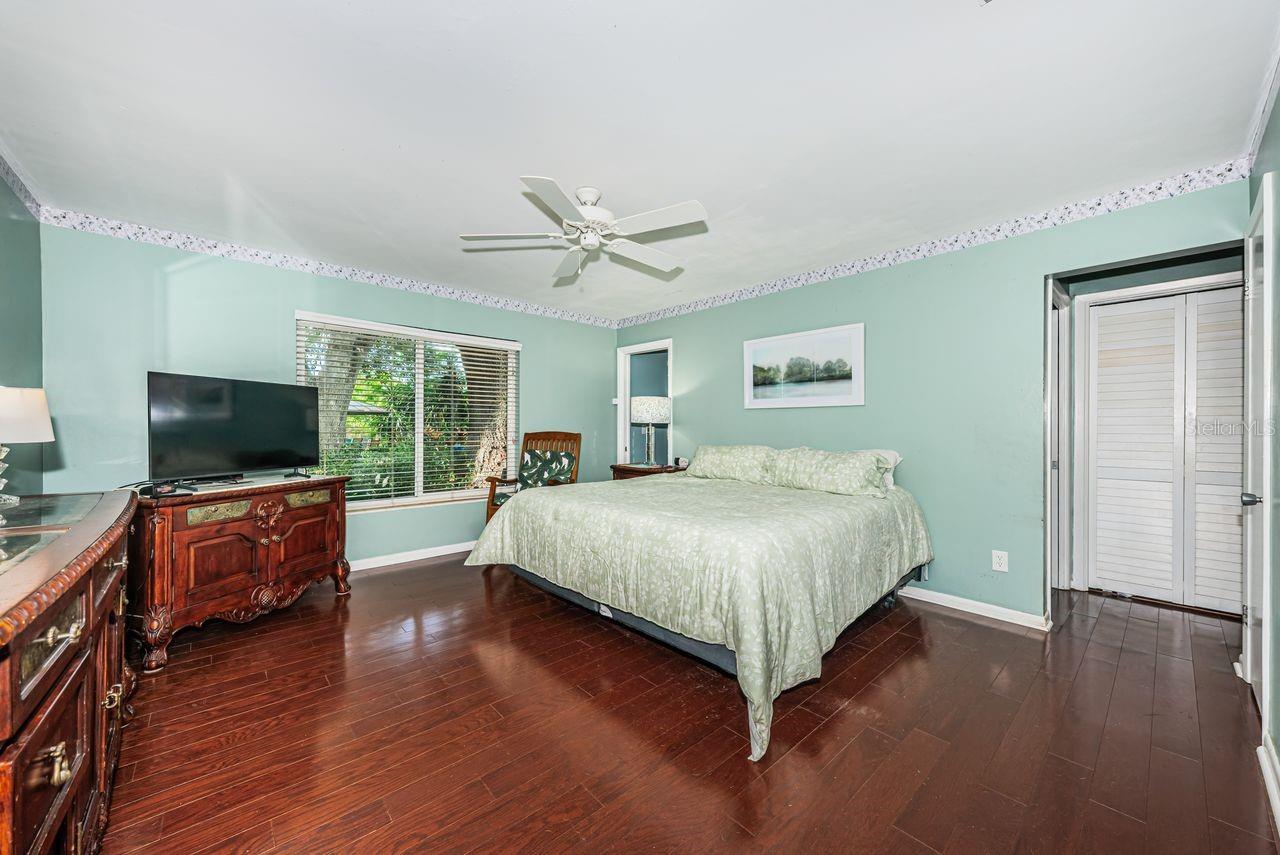 1704 CYPRESS AVE — photo 25