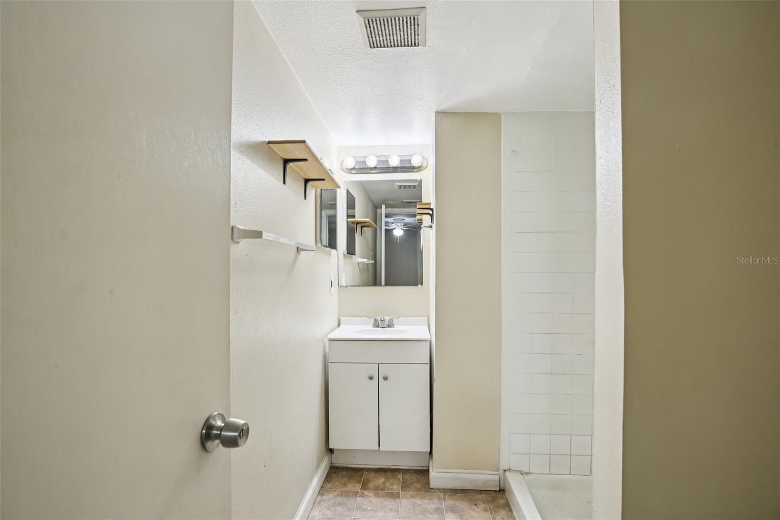 1415 WOOD AVE — photo 14