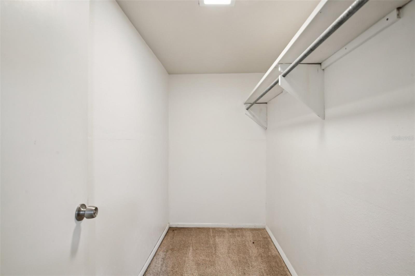 1415 WOOD AVE — photo 16