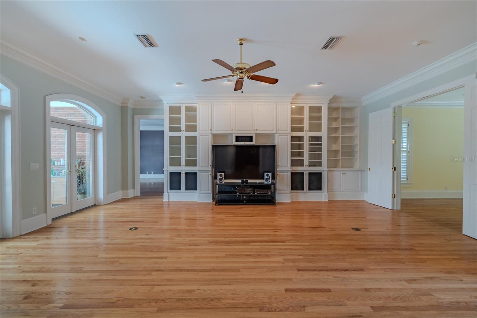 1816 S DOVER RD — photo 19