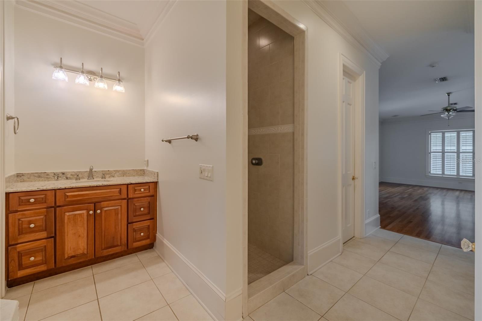 1816 S DOVER RD — photo 32