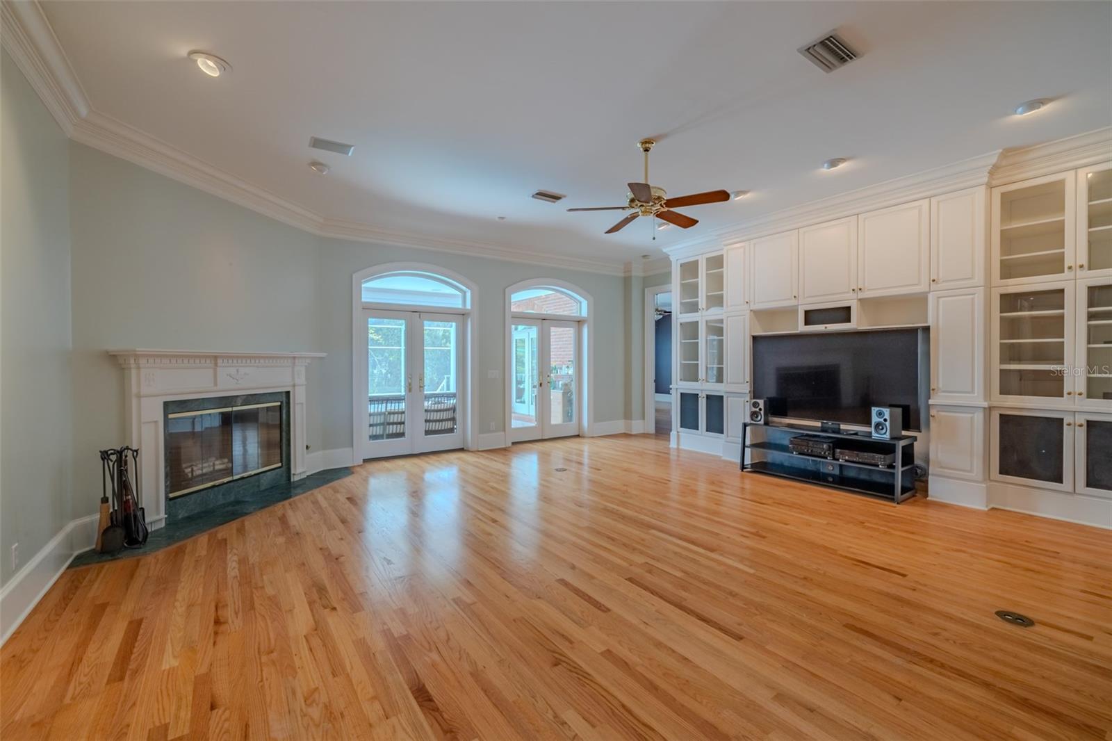 1816 S DOVER RD — photo 21