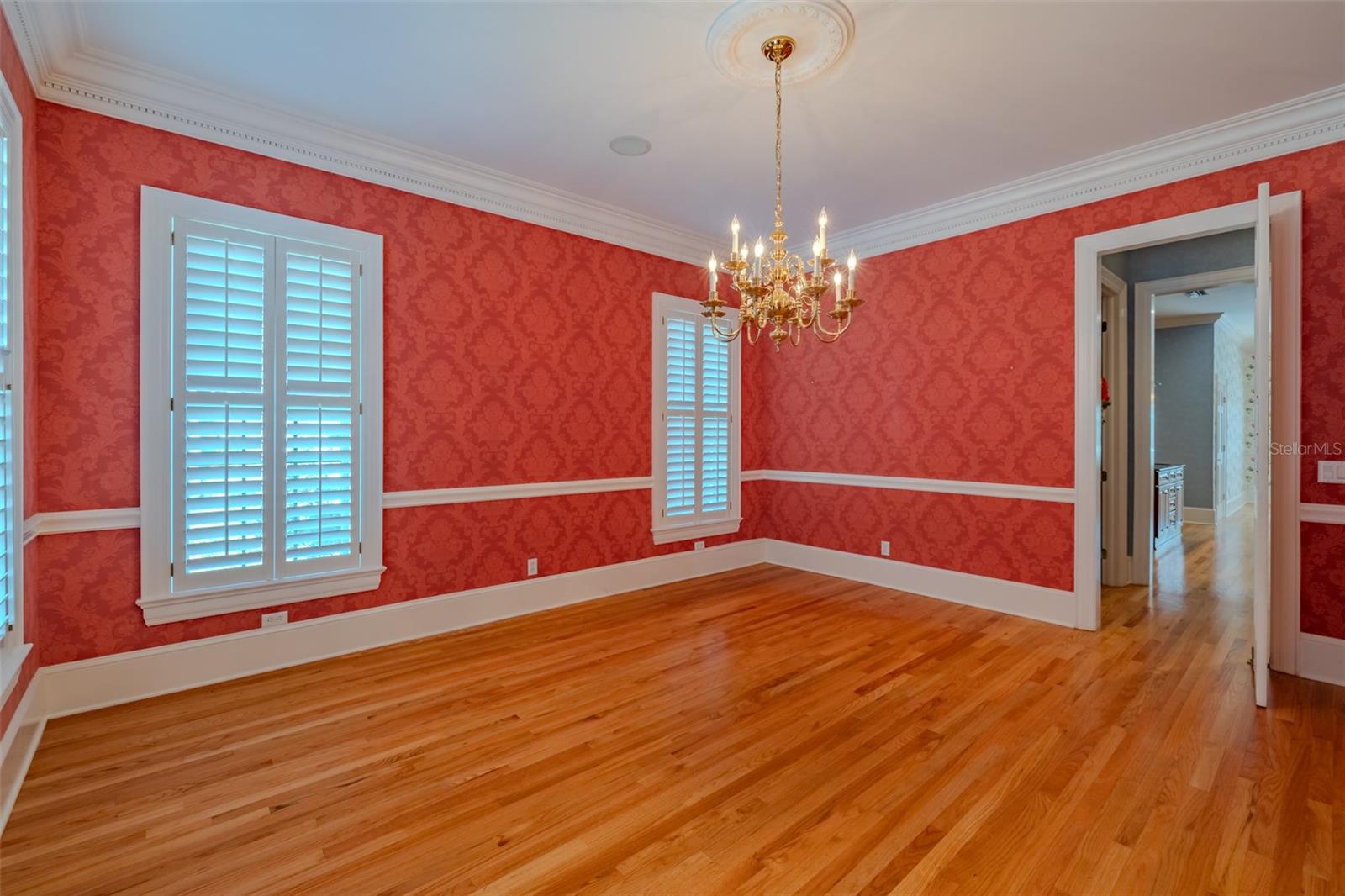 1816 S DOVER RD — photo 18