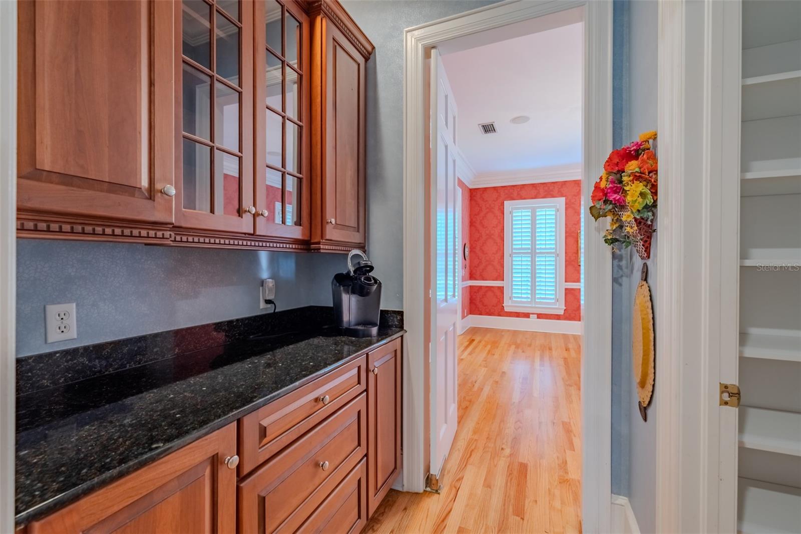1816 S DOVER RD — photo 16