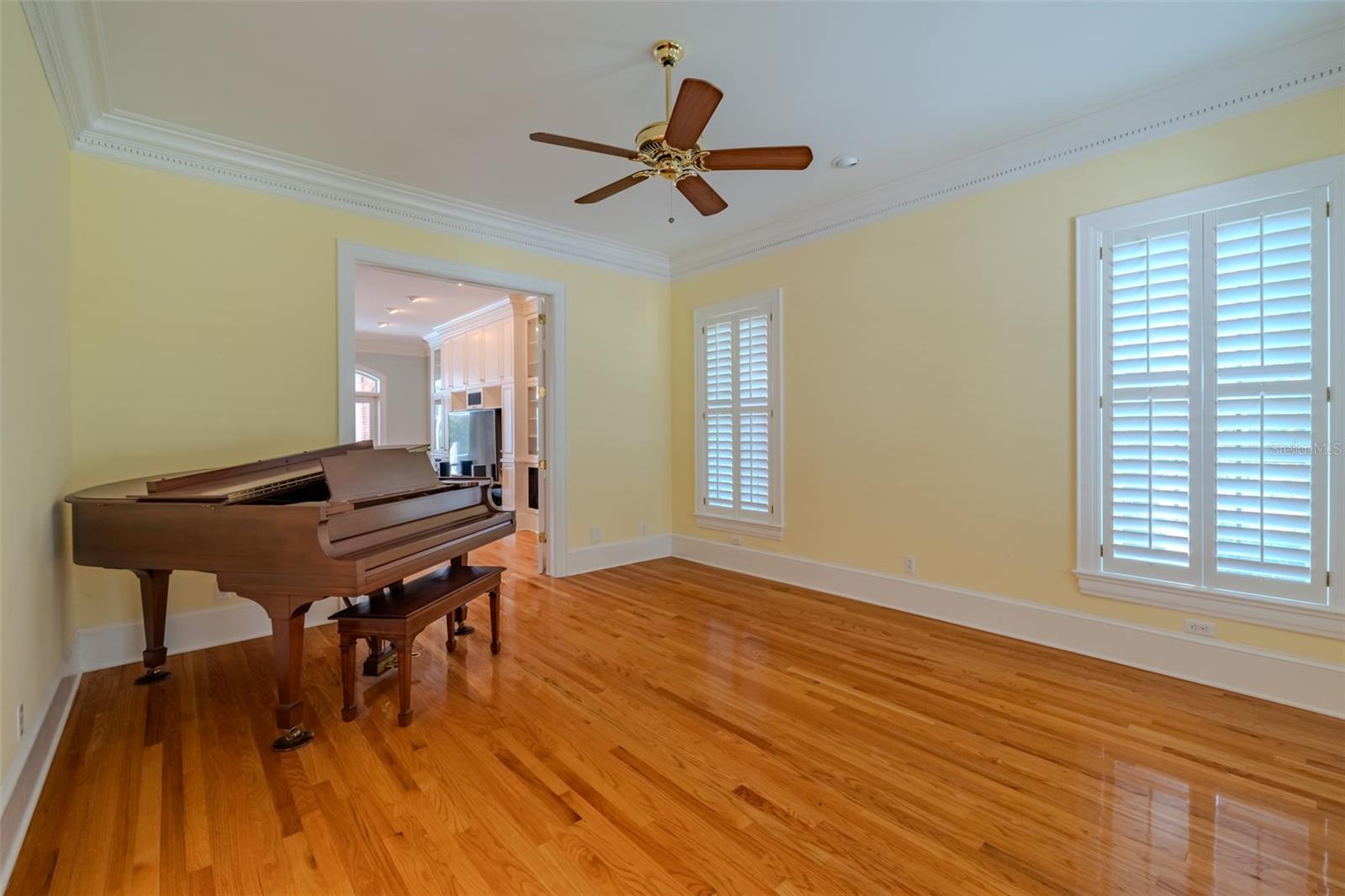 1816 S DOVER RD — photo 23