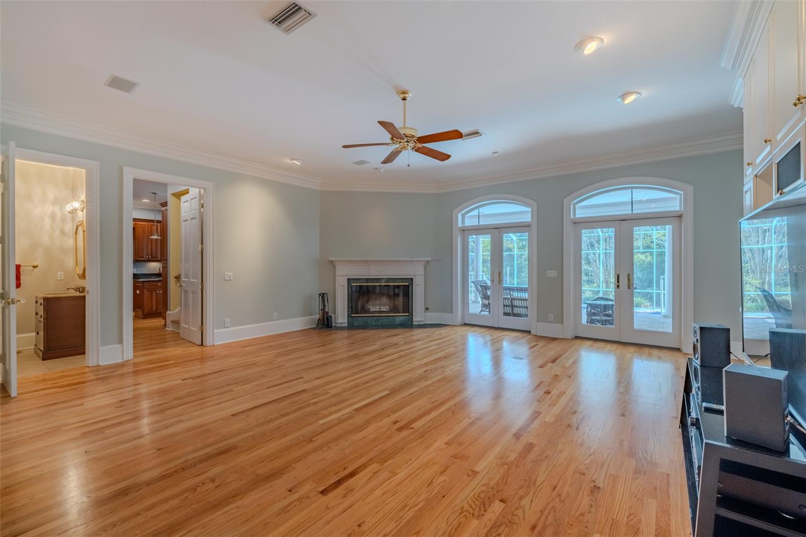 1816 S DOVER RD — photo 20