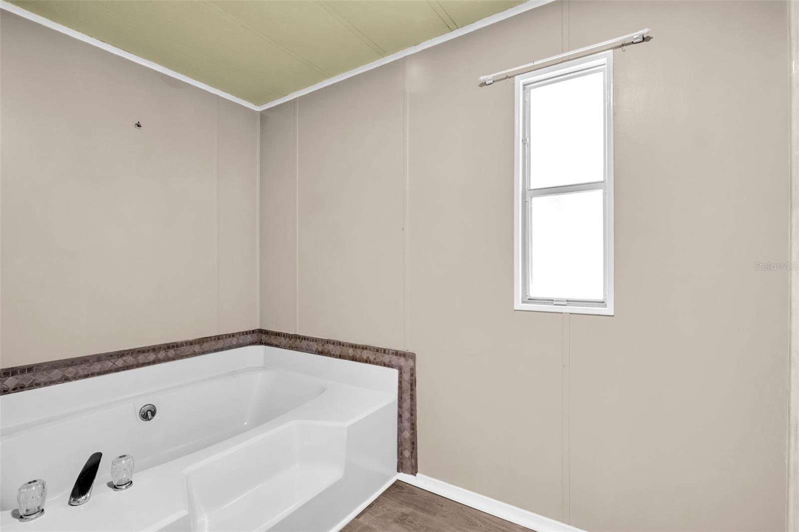 23 MOUNTAIN LAUREL DR — photo 29