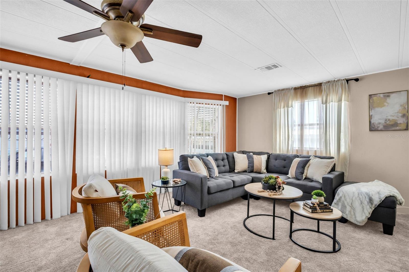 23 MOUNTAIN LAUREL DR — photo 17