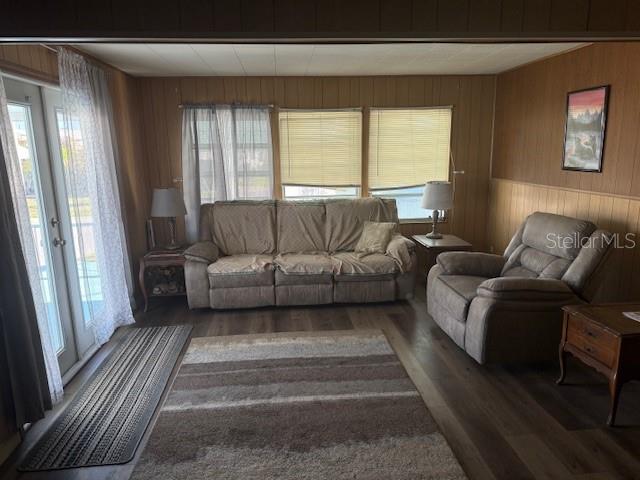 308 51ST AVENUE DR W — photo 40