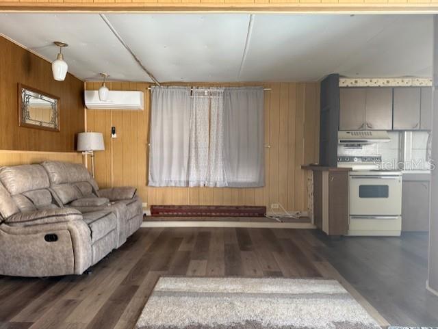 308 51ST AVENUE DR W — photo 35